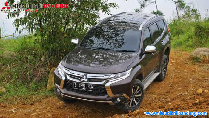 Tips Bertualangan Ke Gunung dengan Mobil