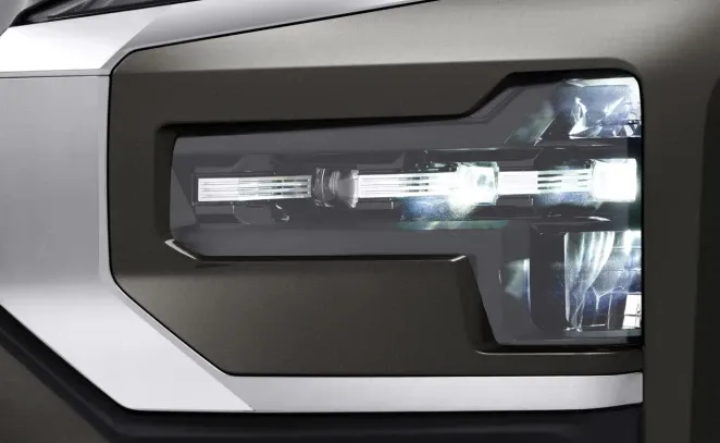 mitsubishi xpander cross-new-headlight