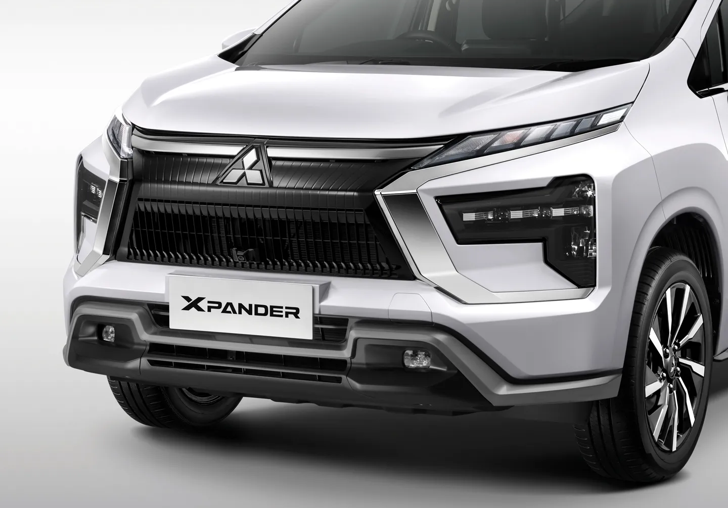 panduan memilih varian mitsubishi xpander cross 2025 terbaik untuk kebutuhan anda